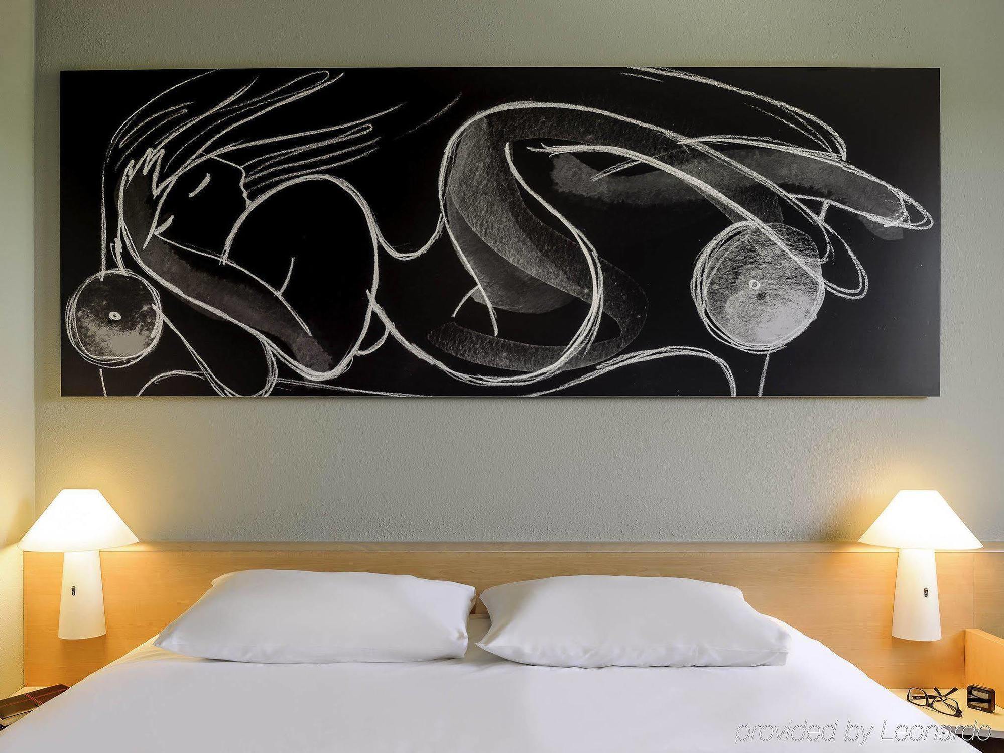 Ibis Koenigsplatz Hotel 2*
